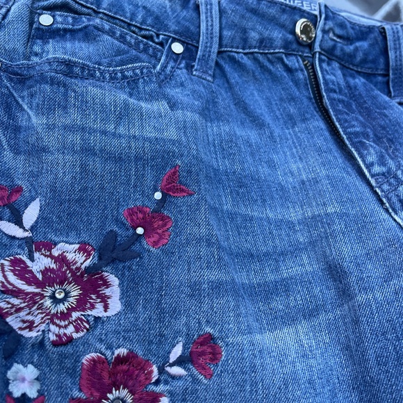 Jennifer Lopez jeans - Picture 7 of 10